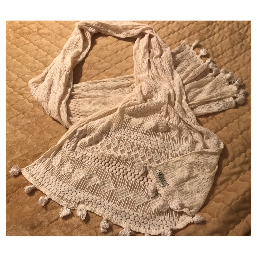 Lucky Brand Lace Textured Scarf